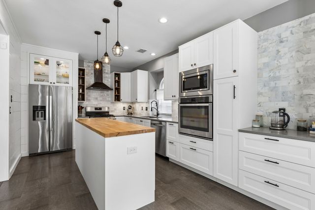 800 Wooded Creek Lane, Mckinney, TX 75071