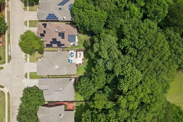 800 Wooded Creek Lane, Mckinney, TX 75071