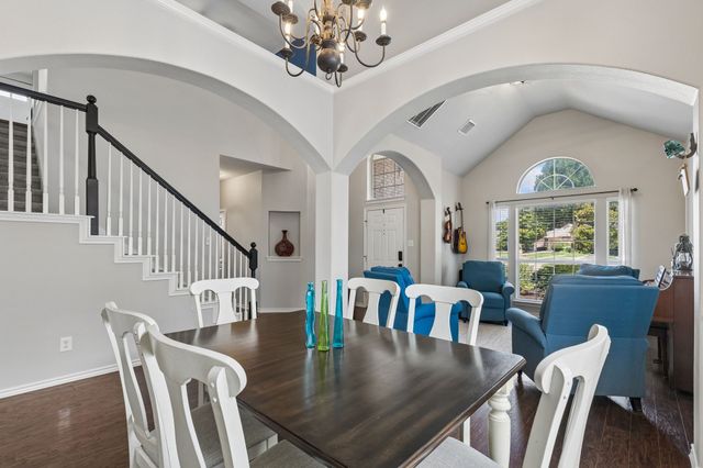 800 Wooded Creek Lane, Mckinney, TX 75071