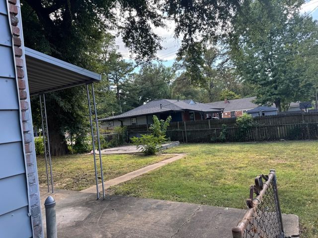 5025 LOCHINVAR RD, Memphis, TN 38116