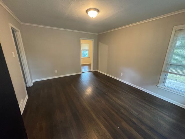 5025 LOCHINVAR RD, Memphis, TN 38116