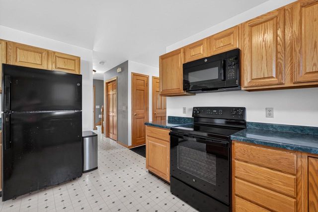 137 Lynne Trail, Oregon, WI 53575