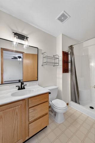 137 Lynne Trail, Oregon, WI 53575