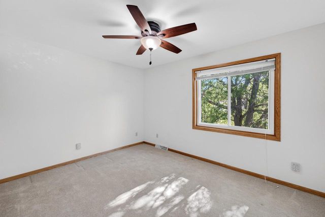 137 Lynne Trail, Oregon, WI 53575