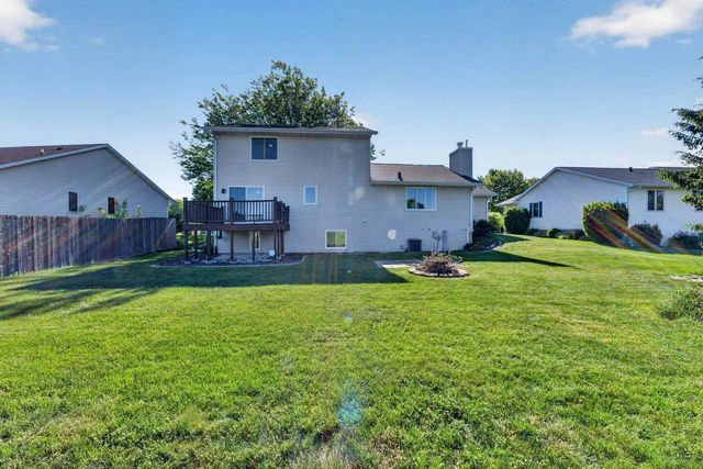 137 Lynne Trail, Oregon, WI 53575
