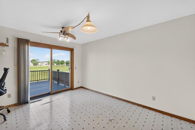 137 Lynne Trail, Oregon, WI 53575