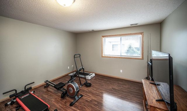 8379 143rd Street W, Apple Valley, MN 55124