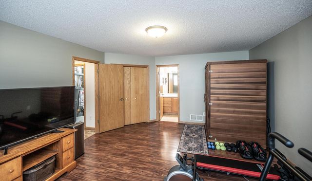 8379 143rd Street W, Apple Valley, MN 55124