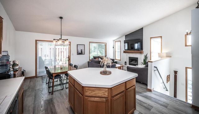 8379 143rd Street W, Apple Valley, MN 55124
