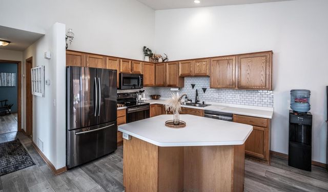8379 143rd Street W, Apple Valley, MN 55124