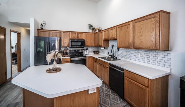 8379 143rd Street W, Apple Valley, MN 55124