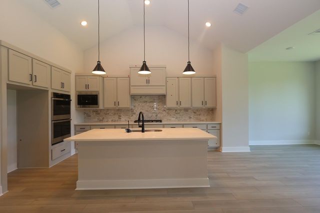 14327 Moonlit Creek Court, Montgomery, TX 77316