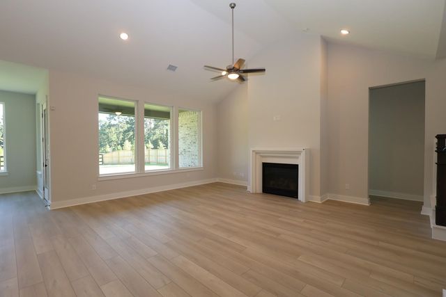 14327 Moonlit Creek Court, Montgomery, TX 77316