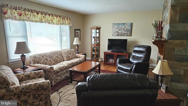 826 S DUPONT BLVD, Smyrna, DE 19977