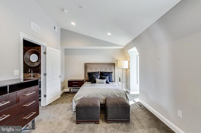 10821 SYMPHONY PARK, North Bethesda, MD 20852