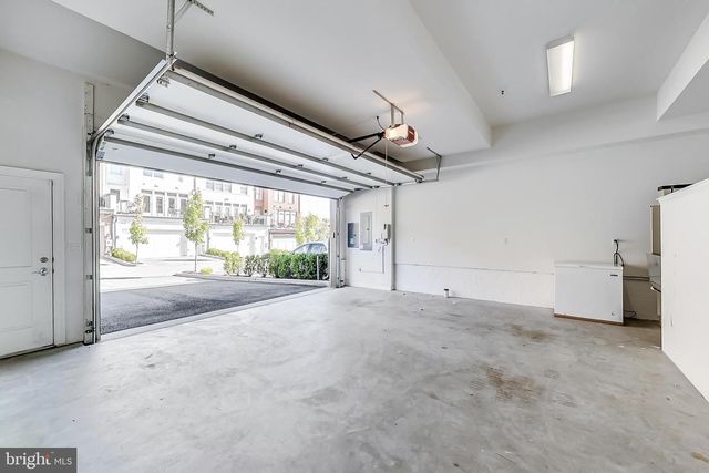 10821 SYMPHONY PARK, North Bethesda, MD 20852