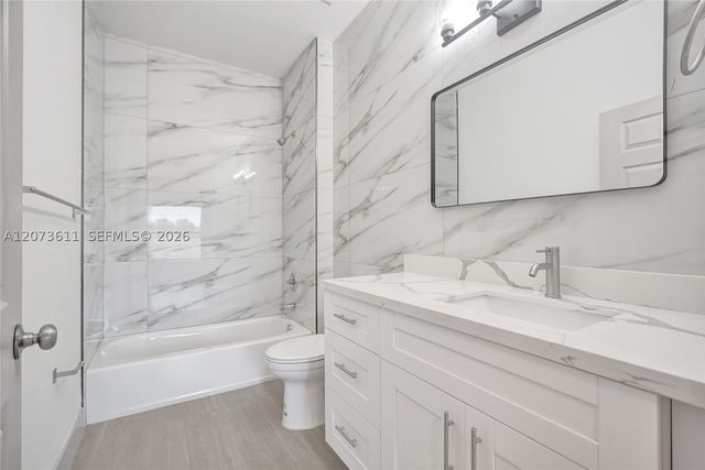 3051-3053 NW 59th St, Miami, FL 33142