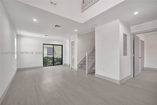 3051-3053 NW 59th St, Miami, FL 33142