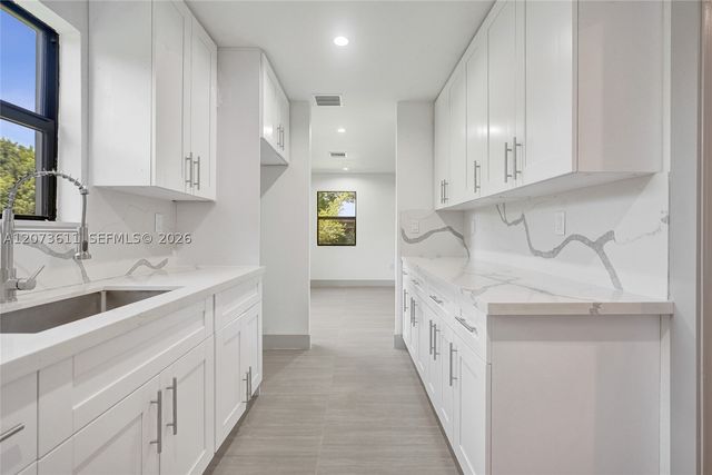 3051-3053 NW 59th St, Miami, FL 33142