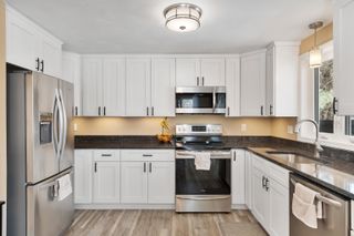 6 Mills Farm Cir # R, Derry, NH 03038