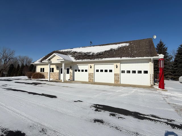 2140 State Highway 23, Lynd, MN 56157