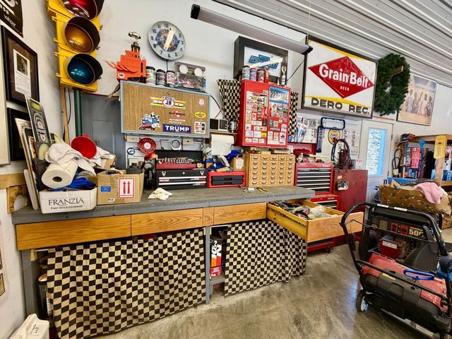 2140 State Highway 23, Lynd, MN 56157