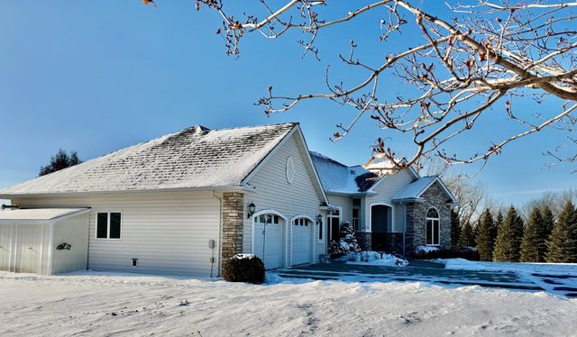 2140 State Highway 23, Lynd, MN 56157