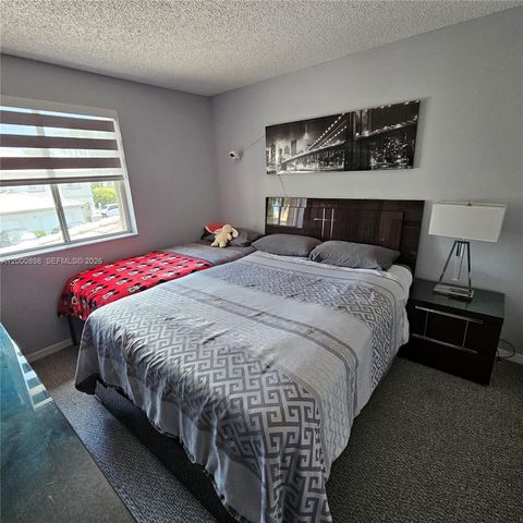 7378 SW 162nd Pl, Miami, FL 33193