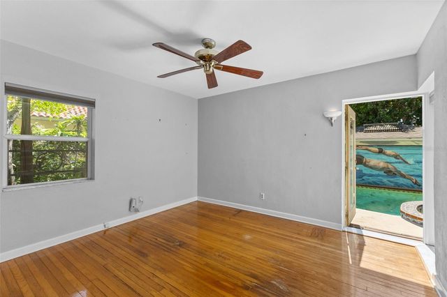 135 ARANDA STREET NE, St Petersburg, FL 33704