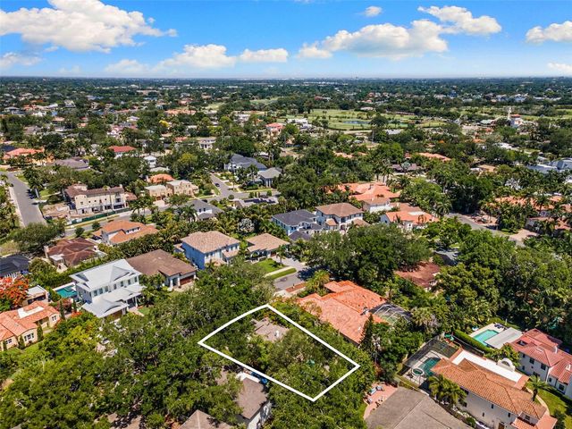 135 ARANDA STREET NE, St Petersburg, FL 33704