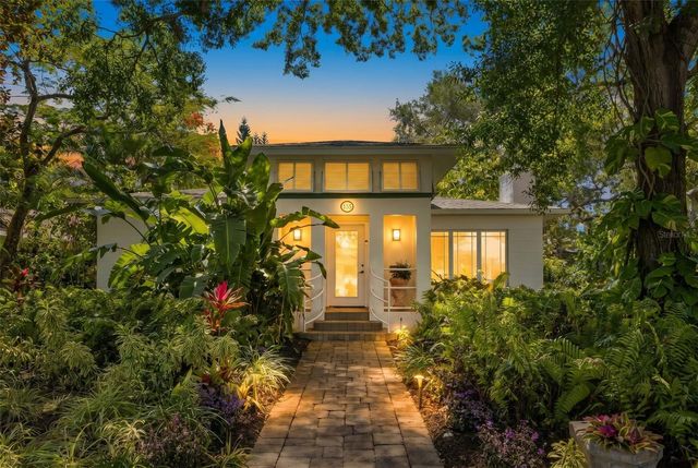 135 ARANDA STREET NE, St Petersburg, FL 33704
