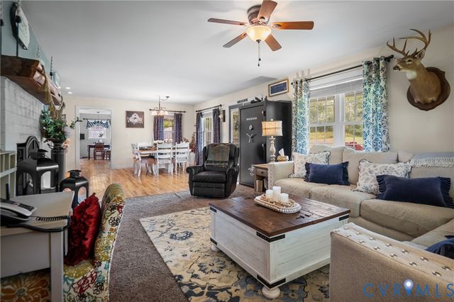 1970 Moseley Rd, Moseley, VA 23120