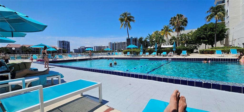 3800 S Ocean Drive 322, Hollywood, FL 33019