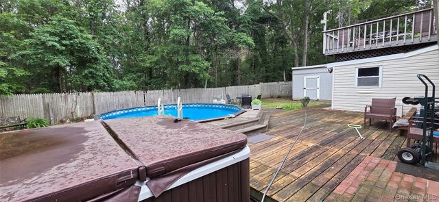 132 13th Avenue, Holtsville, NY 11742