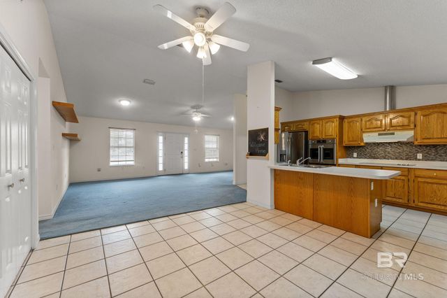 1548 Valencia Drive, Lillian, AL 36549