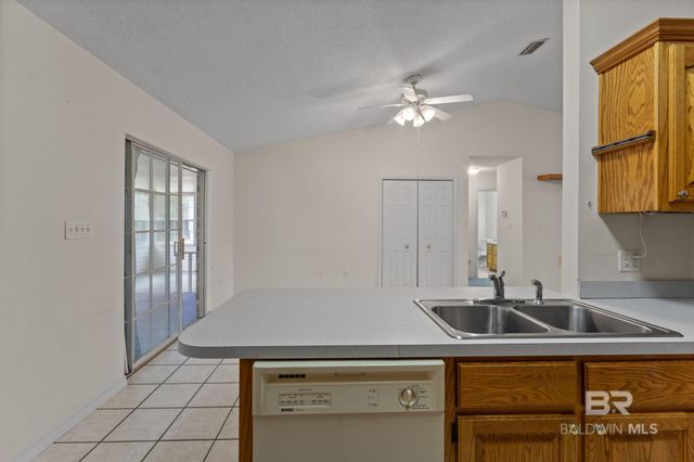 1548 Valencia Drive, Lillian, AL 36549