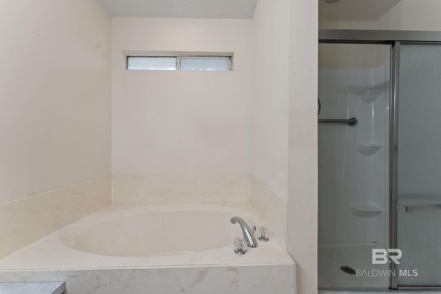 1548 Valencia Drive, Lillian, AL 36549