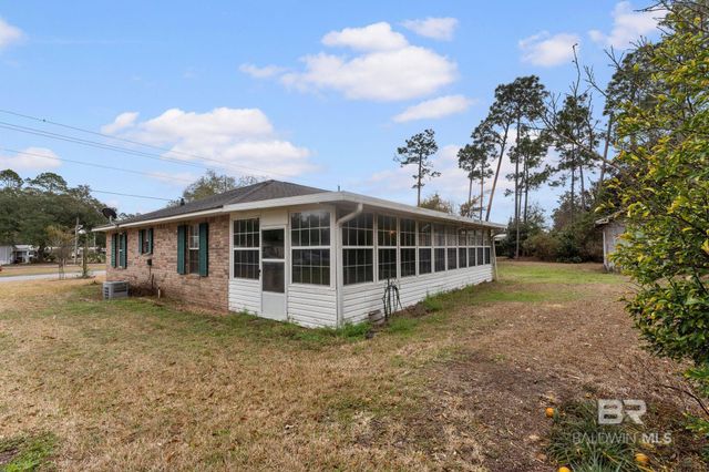 1548 Valencia Drive, Lillian, AL 36549