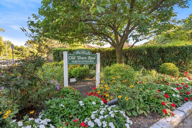 460 Old Town Road 27L, Port Jefferson Station, NY 11776