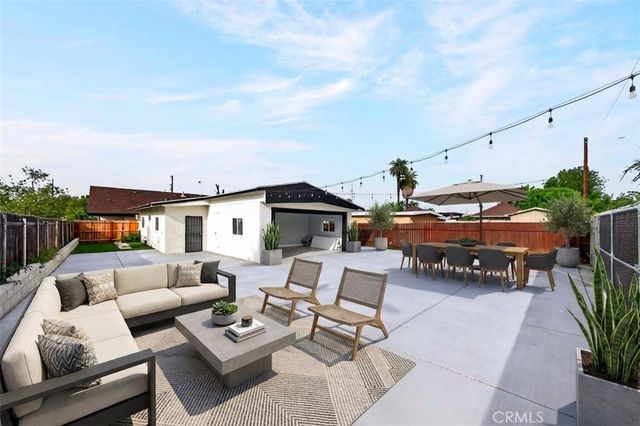 2643 Tenth Street, Riverside, CA 92507