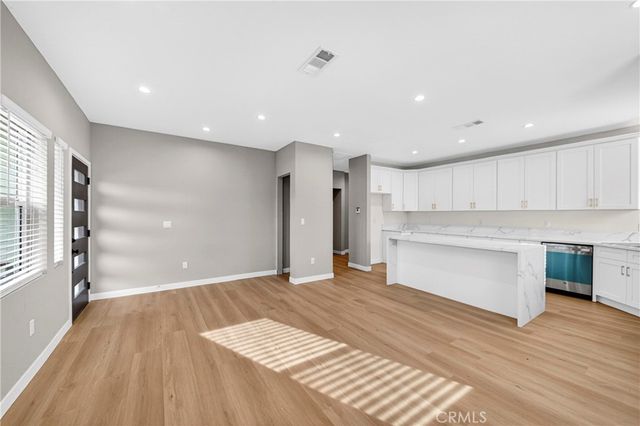 2643 Tenth Street, Riverside, CA 92507