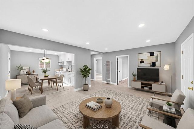 2643 Tenth Street, Riverside, CA 92507