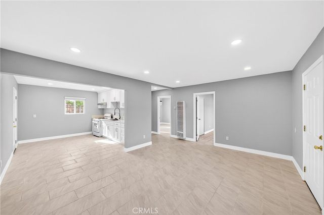 2643 Tenth Street, Riverside, CA 92507