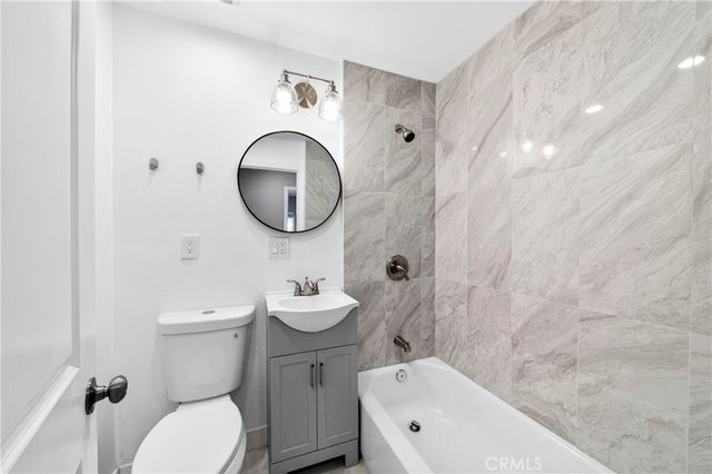 2643 Tenth Street, Riverside, CA 92507