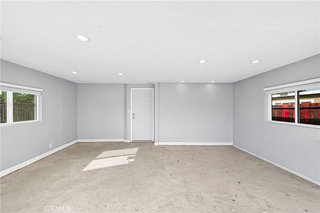 2643 Tenth Street, Riverside, CA 92507