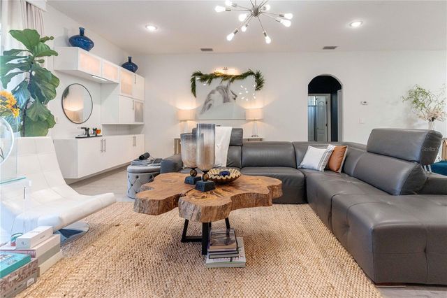 19930 DOLORES ANN COURT, Lutz, FL 33549