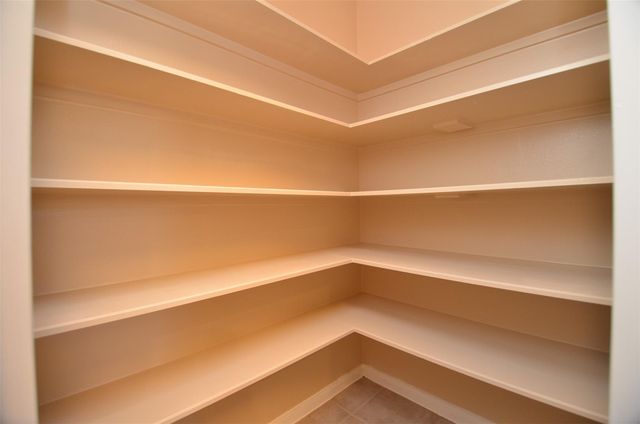 2911 Meadowglen Cove, Houston, TX 77082