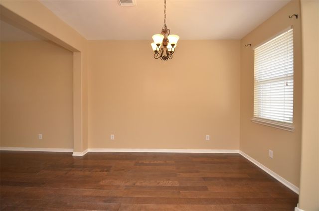 2911 Meadowglen Cove, Houston, TX 77082