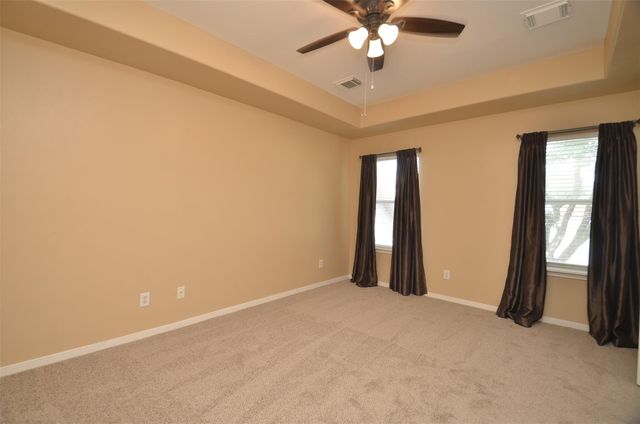 2911 Meadowglen Cove, Houston, TX 77082