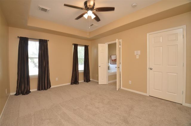 2911 Meadowglen Cove, Houston, TX 77082